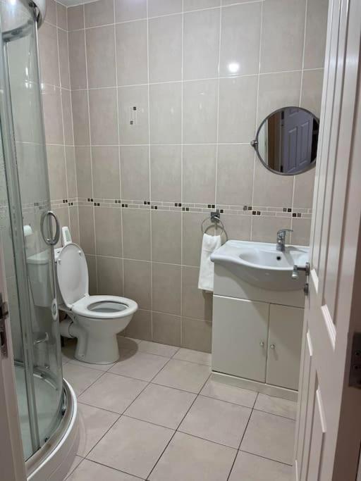 Lovely 2 Bedroom Family Apartment In Newcastle นิวคาสเซิล ภายนอก รูปภาพ